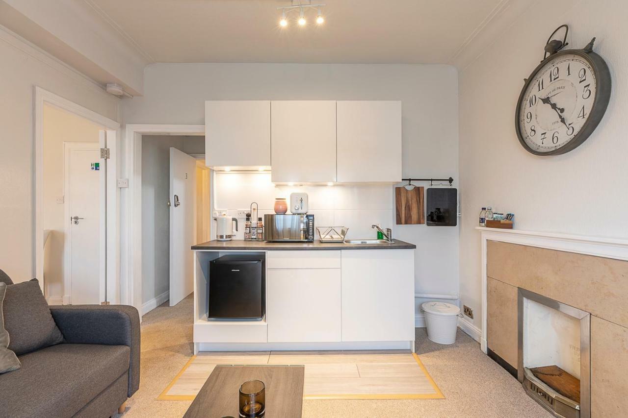 Grand Swiss Cottage Apartment London Kültér fotó